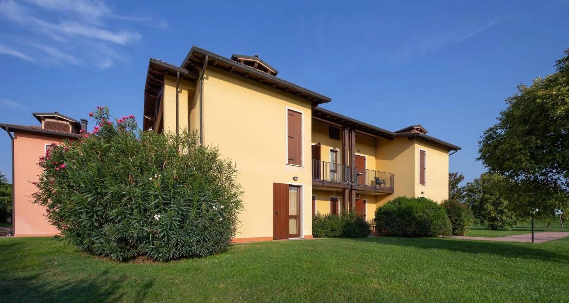 Apartment In Peschiera Del Garda 22085