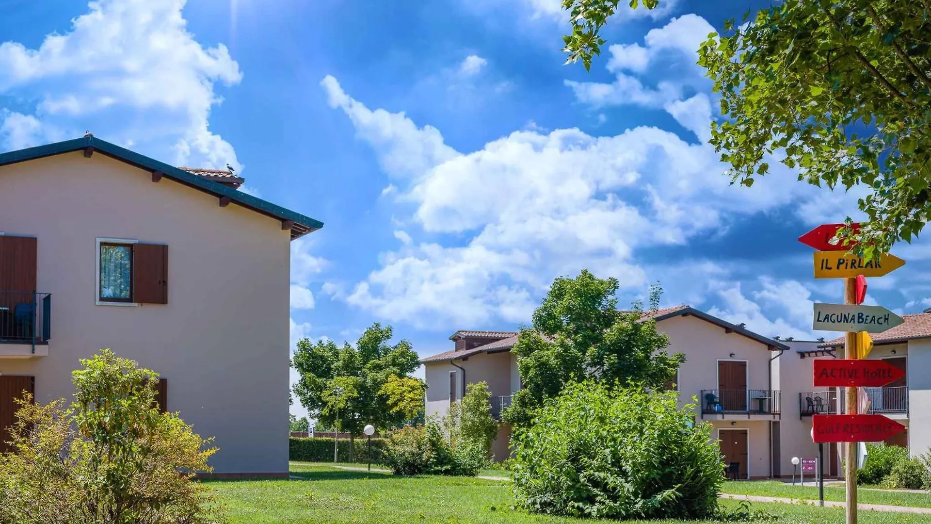 Apartment In Peschiera Del Garda 22085