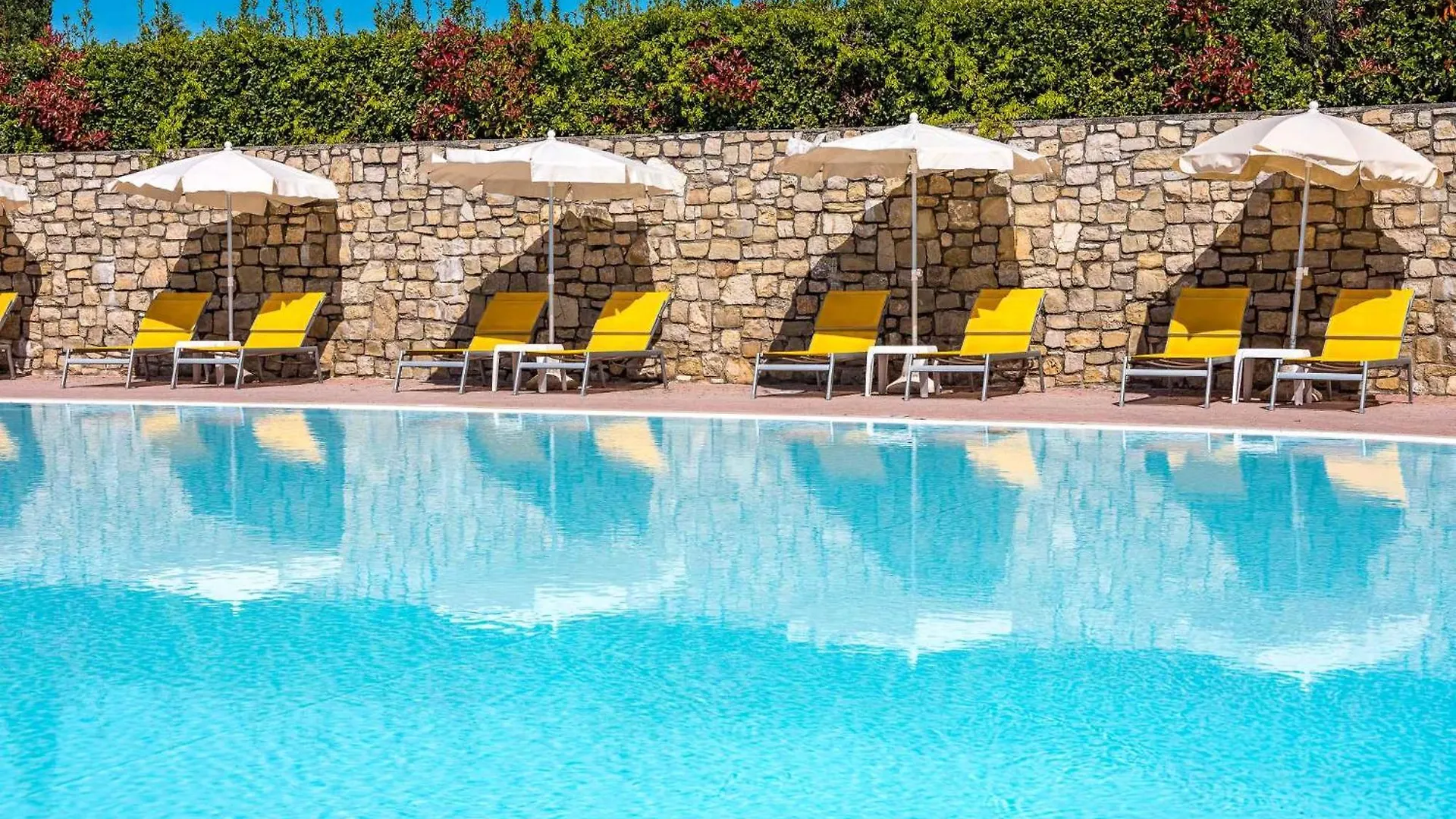 Apartment In Peschiera Del Garda 22085