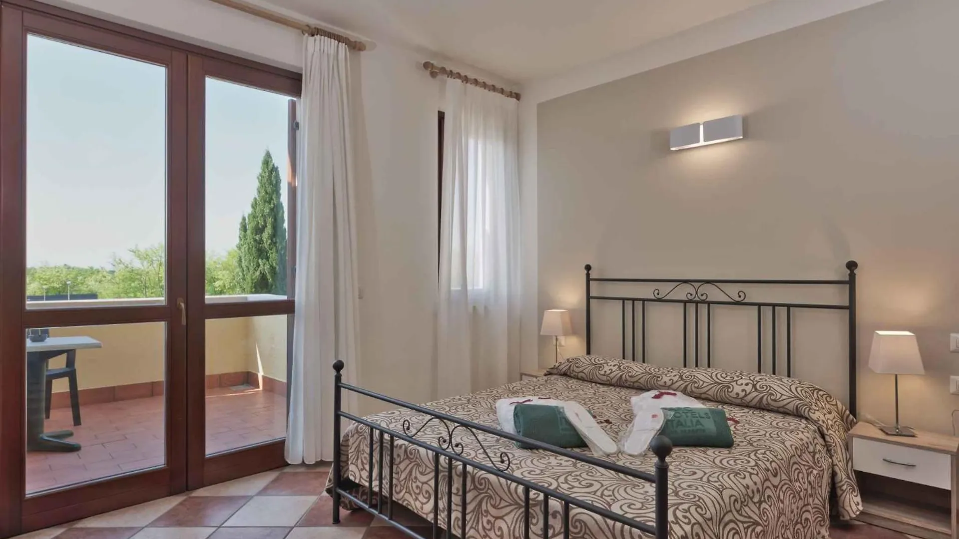 Apartment In Peschiera Del Garda 22085